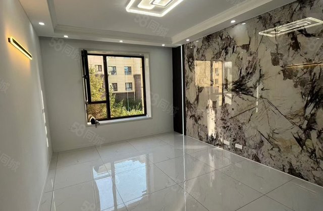 格林小镇(铁锋区)2室1厅74.3㎡32万二手房图片