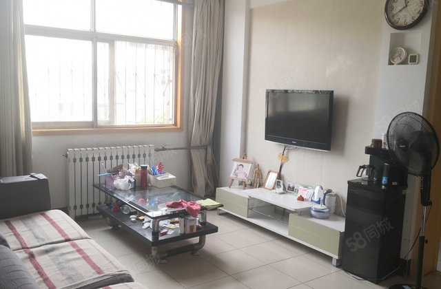 房东直卖光岳花园多层便利好房，送储藏室车位，送家具，价格可议