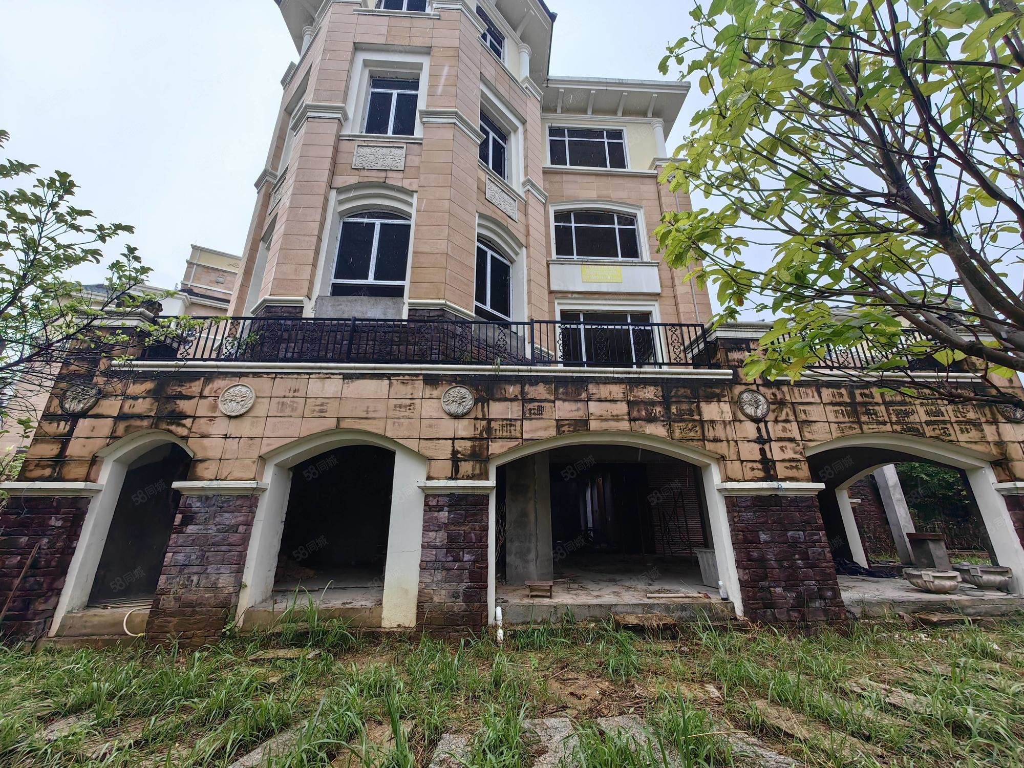 元邦山清水秀独栋别墅 大花园595方  800万