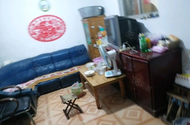 鲁化路工业设备  公司家属院2室2厅2卫