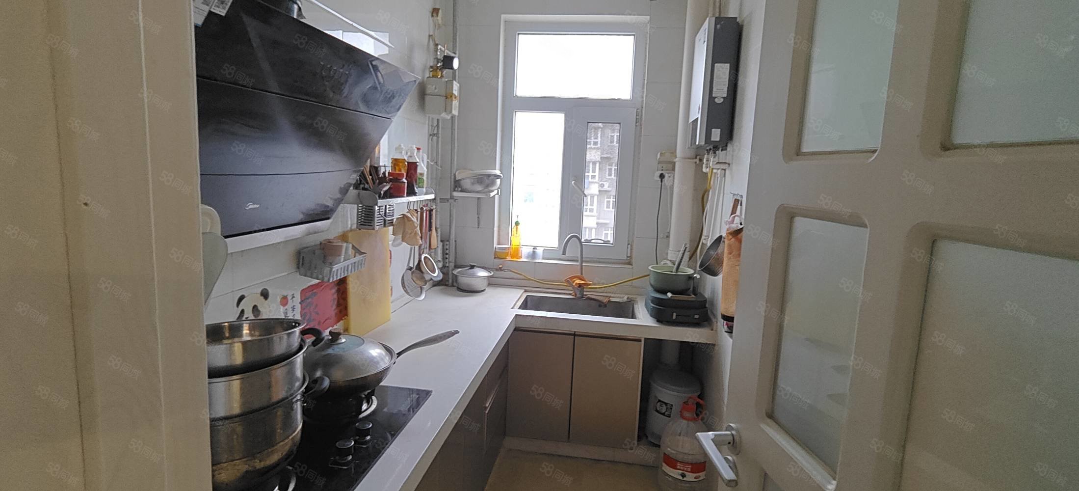 金立文苑3室2厅1卫123㎡南北118万