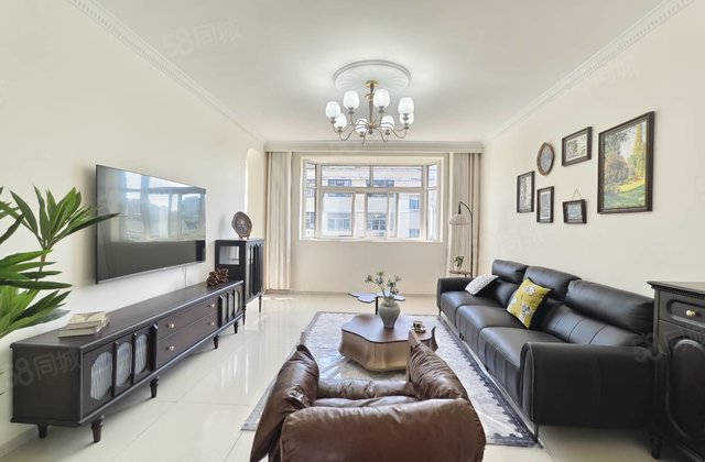 急售 东文轩北邻 凤凰新城 地暖大三居双阳台 精装带家具家电