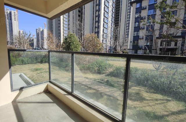 水城印象 洋房东边户 三室两厅两卫 带车位储藏室 诚心出售