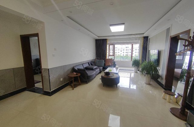 老文轩 东关国际商品房 4居室 免大税 储藏室  看房方便