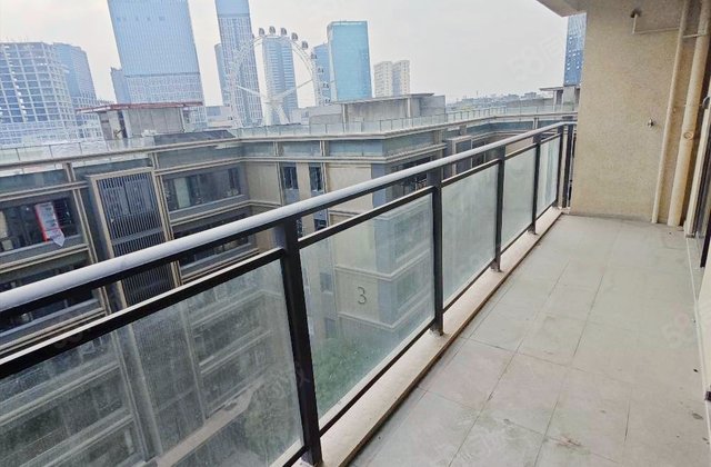 龙光天誉4室2厅120㎡148.3万二手房图片