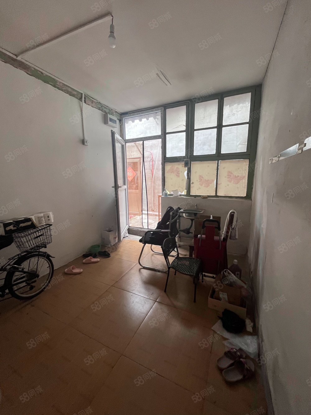 方家胡同小區(qū)1室1廳0衛(wèi)11㎡南226萬