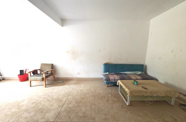 颐中外国语 单价6开头！民生二号院对过 房东诚心卖 随时看房