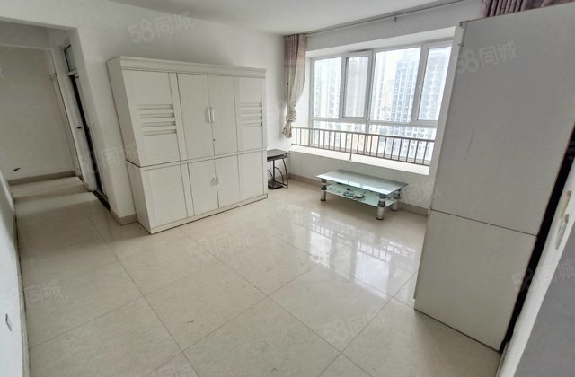 赠车位储！免大税！二中 金柱大学城 四室两厅，电梯中层。