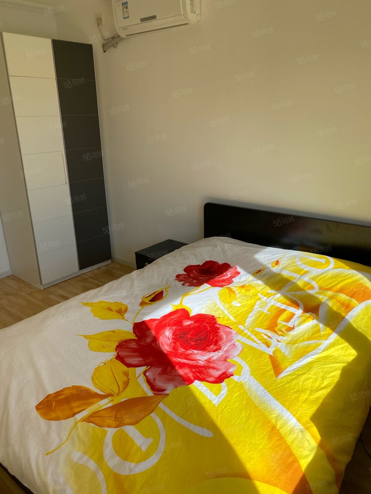 國瑞熙墅二區(qū)2室1廳1衛(wèi)76㎡南300萬