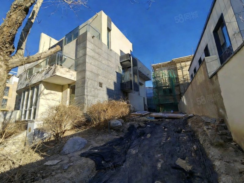 澳景園5室2廳3衛(wèi)480㎡南北1750萬(wàn)