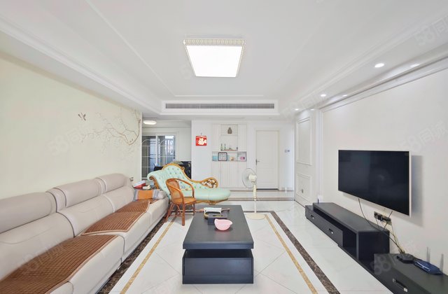 八方小区(B区)3室2厅138.73㎡360万二手房图片