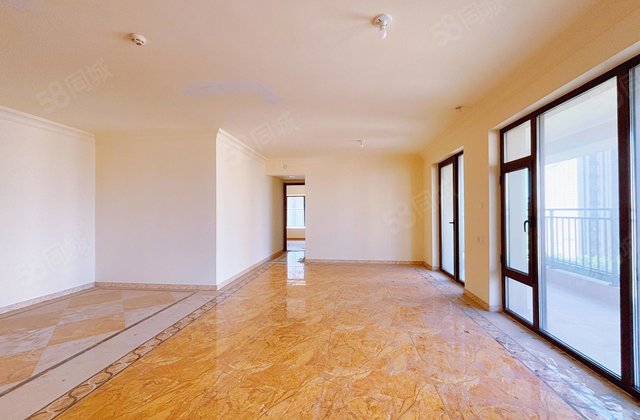 急售！翡丽湾边户！新房未住 免大税送车位 随时看房 可议价