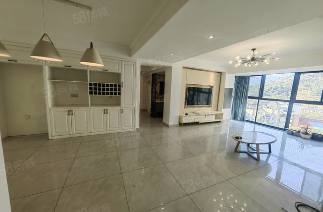 天安金域兰湾A区4室2厅135㎡94.8万二手房图片