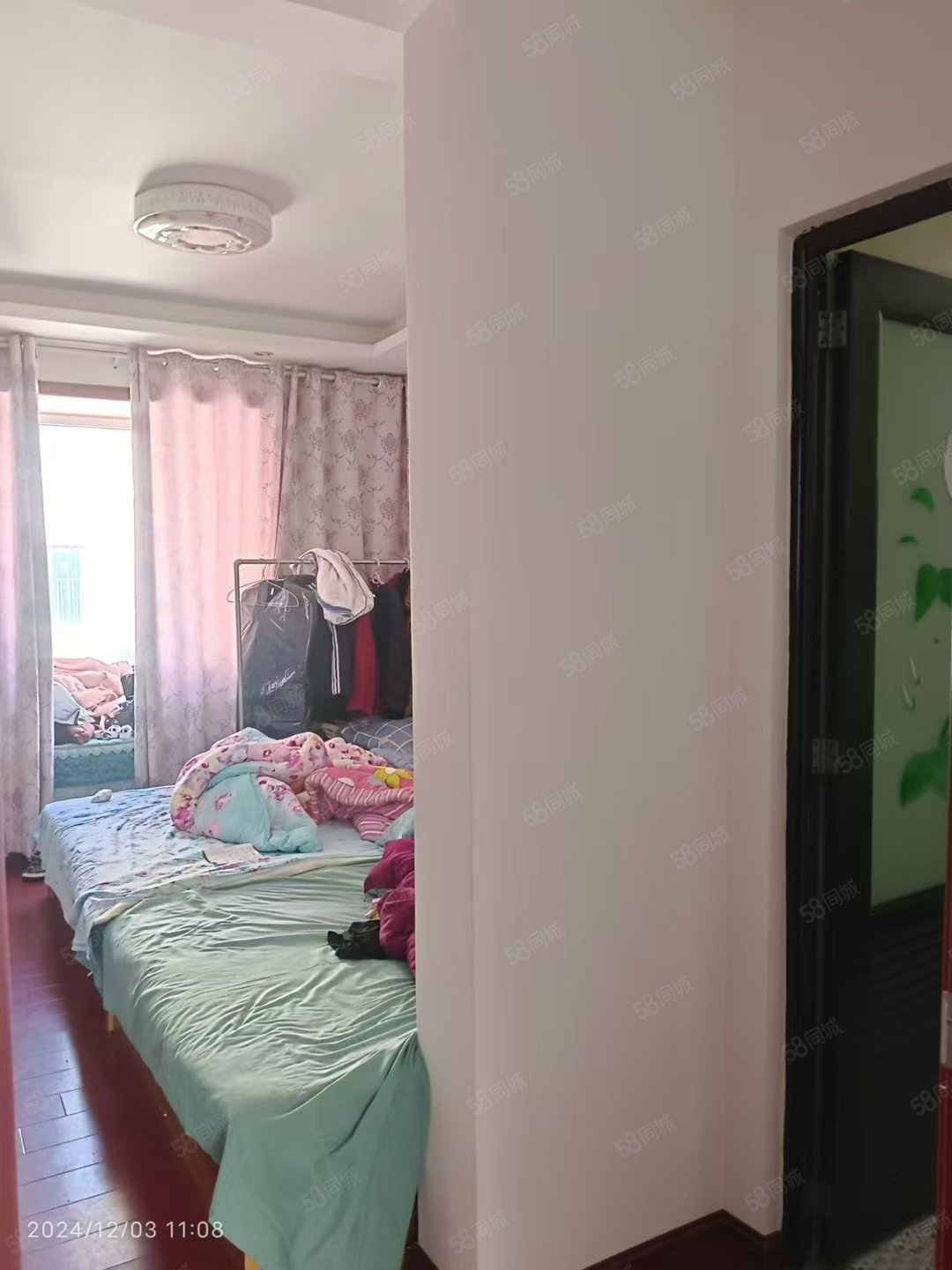 阳光家园二期4室2厅2卫128㎡南北68万