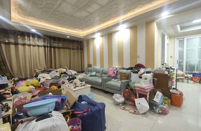 实验区政府，奥森花园清风和庐边户低楼层送储藏室