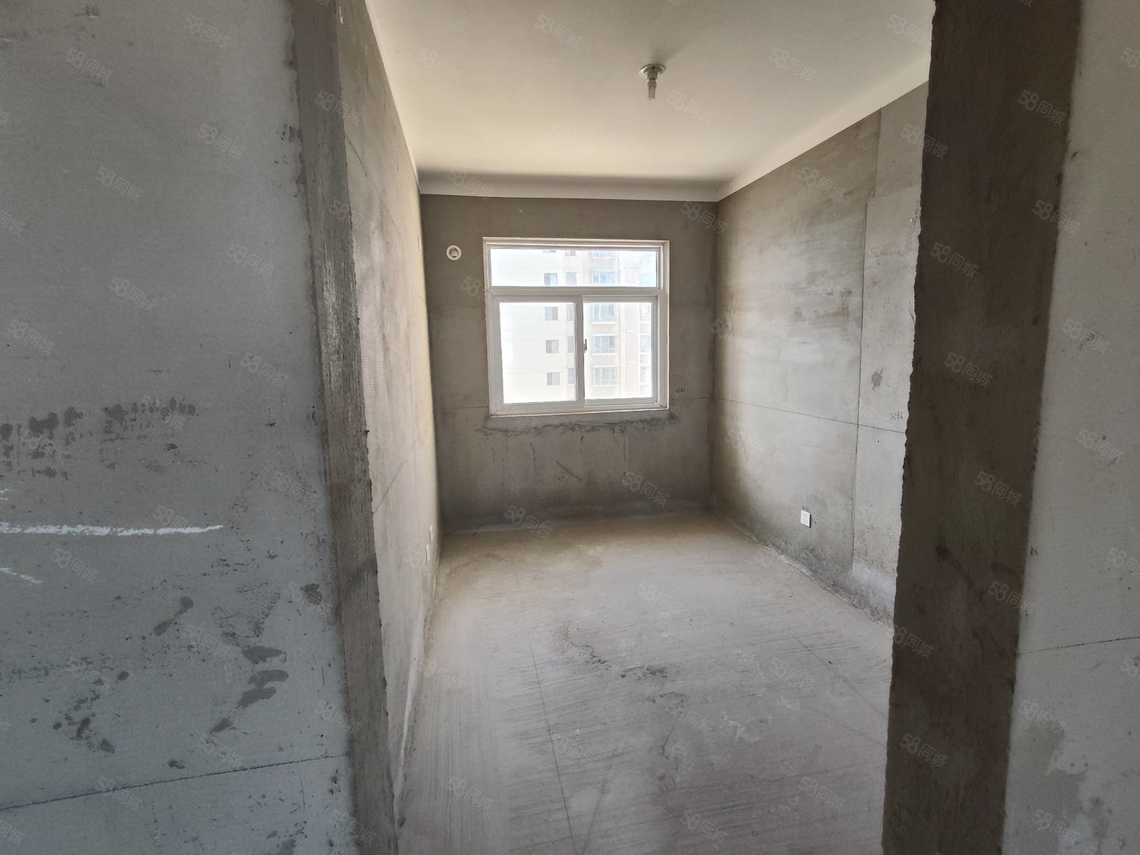 小刘庄还原小区3室2厅1卫100㎡南北29万