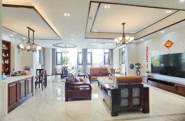 同景国际城香阁华颂5室2厅147㎡180万二手房图片