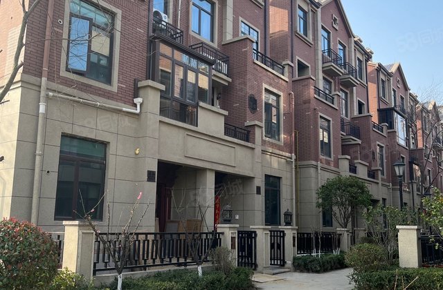 一品壹号院5室3厅304.4㎡148万二手房图片