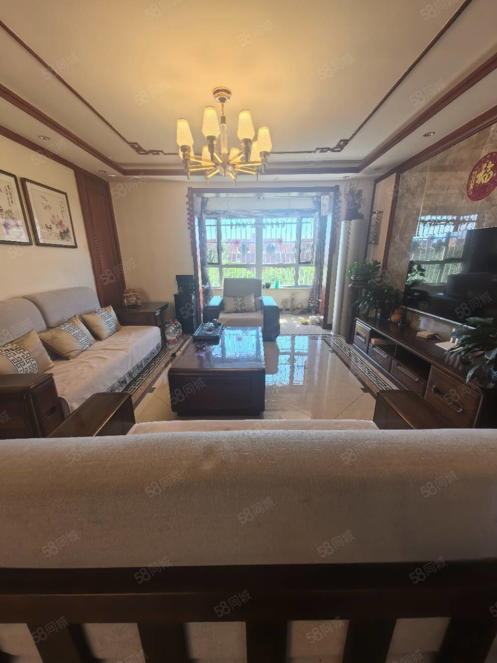 青湖铭城3室2厅2卫150㎡南北65万