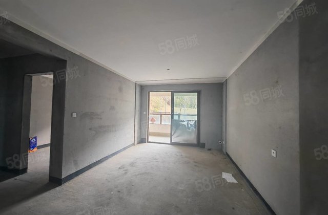 吾悦华府3室2厅121.64㎡75万二手房图片