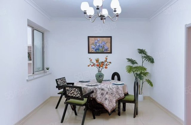 急售高新区阳面车库！凤凰新城双阳台！免大税！实验文轩外国语！