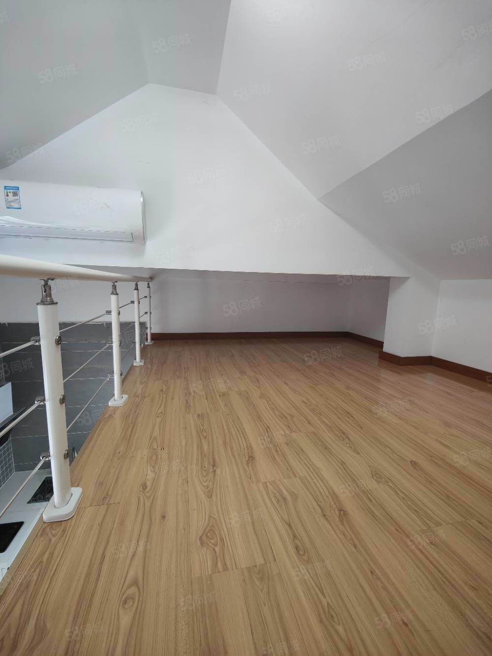 四道灣胡同小區(qū)1室1廳1衛(wèi)19.8㎡南北380萬