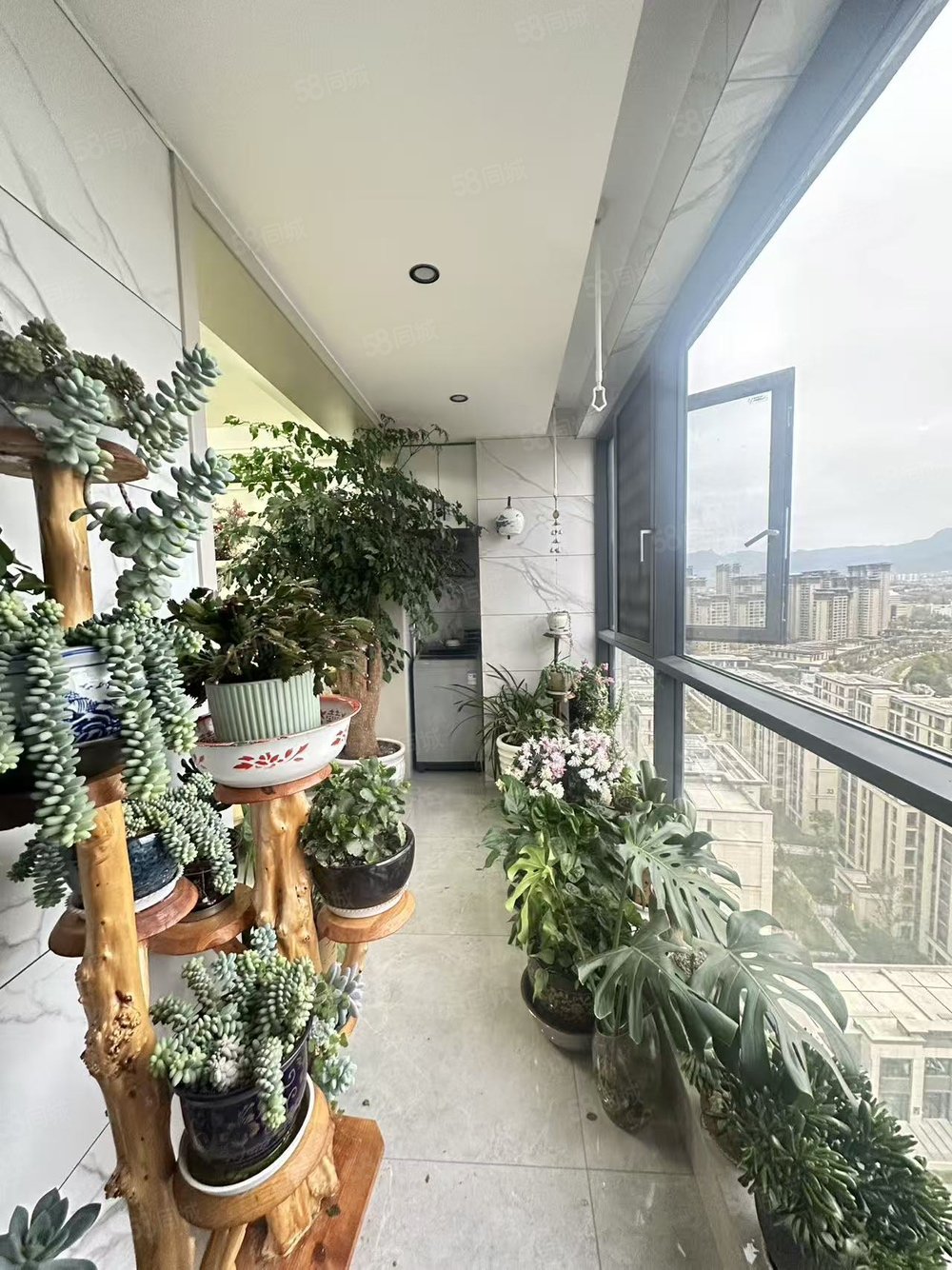 合景泰富云湖天镜3室2厅2卫108㎡南北79.8万