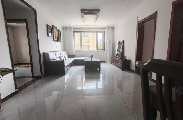 亿联世贸中心3室2厅136㎡79.9万二手房图片