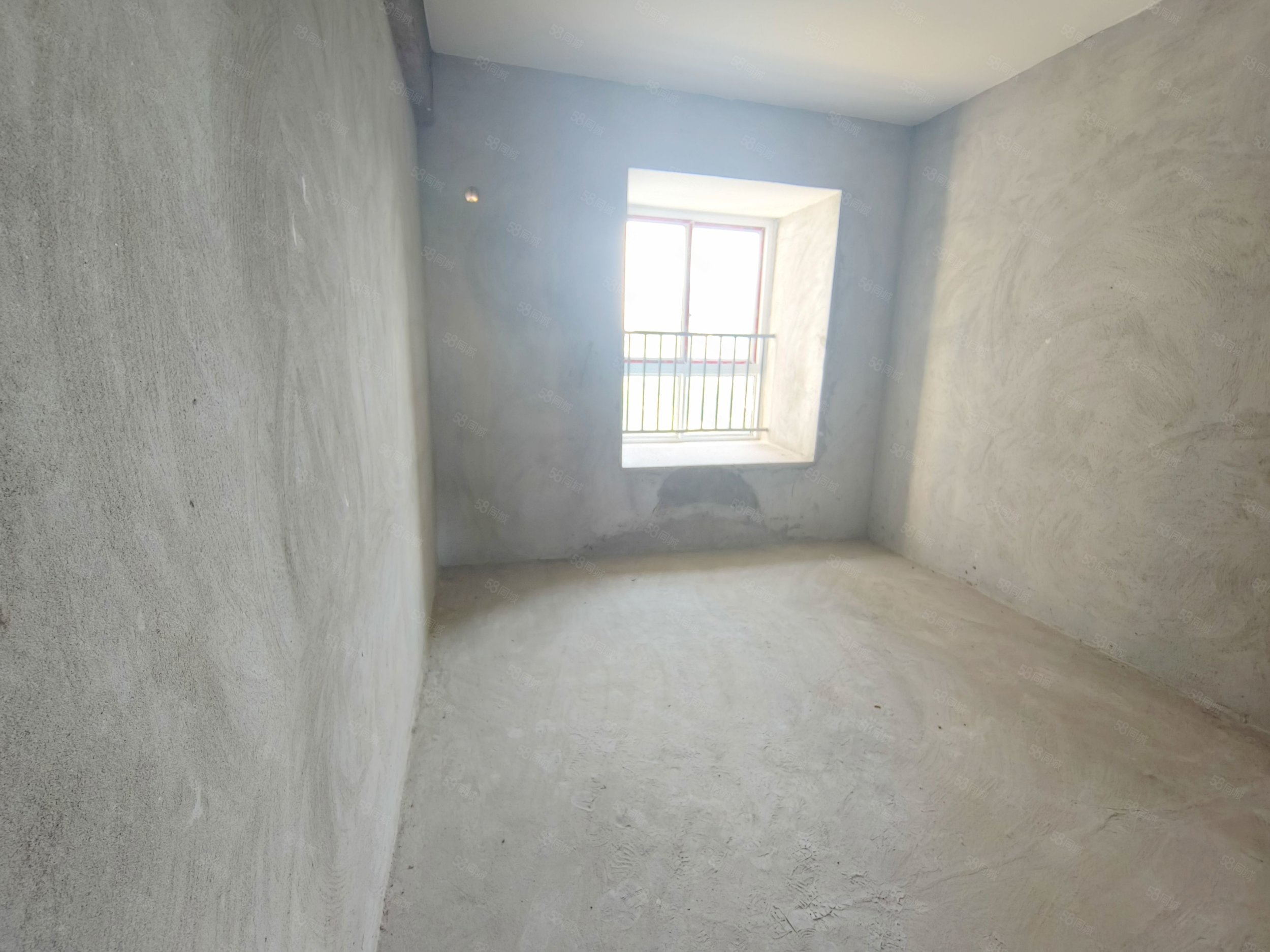 常隆花园3室2厅1卫100.4㎡南北47.5万