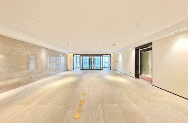 融创西安壹号院4室2厅207.72㎡370万二手房图片