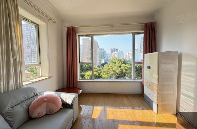 瑞虹新城(一期)2室2厅70.66㎡511万二手房图片