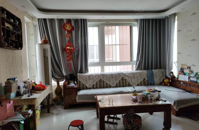 比租房子还合适的中间好楼层东边户，停车方便