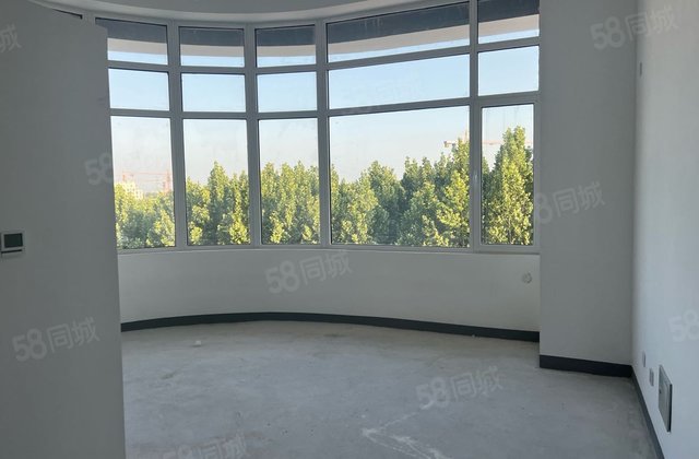 百利来科创小镇 新小区 东南户型 板楼 停车方便 设施齐全