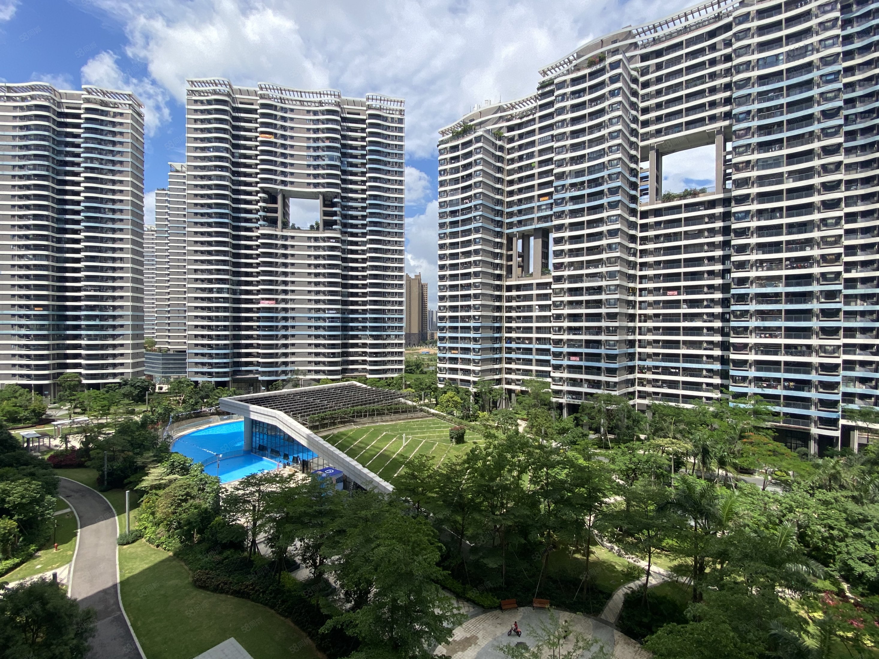 御城金湾3室2厅2卫136.09㎡南北155万