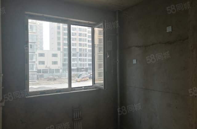 藏龙府邸3室2厅140㎡80万二手房图片