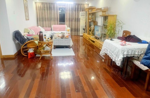 公交小区2室2厅131.2㎡65万二手房图片