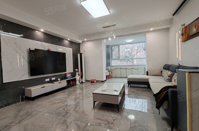 非常着急出售 湖边 电厂家属院 精装三室朝阳 停车方便