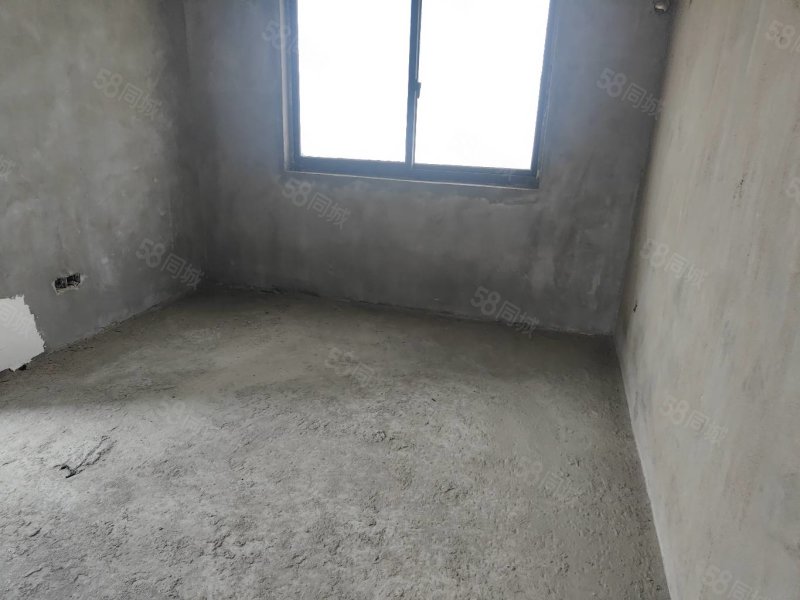 孔目江1号3室2厅2卫162㎡南北105万