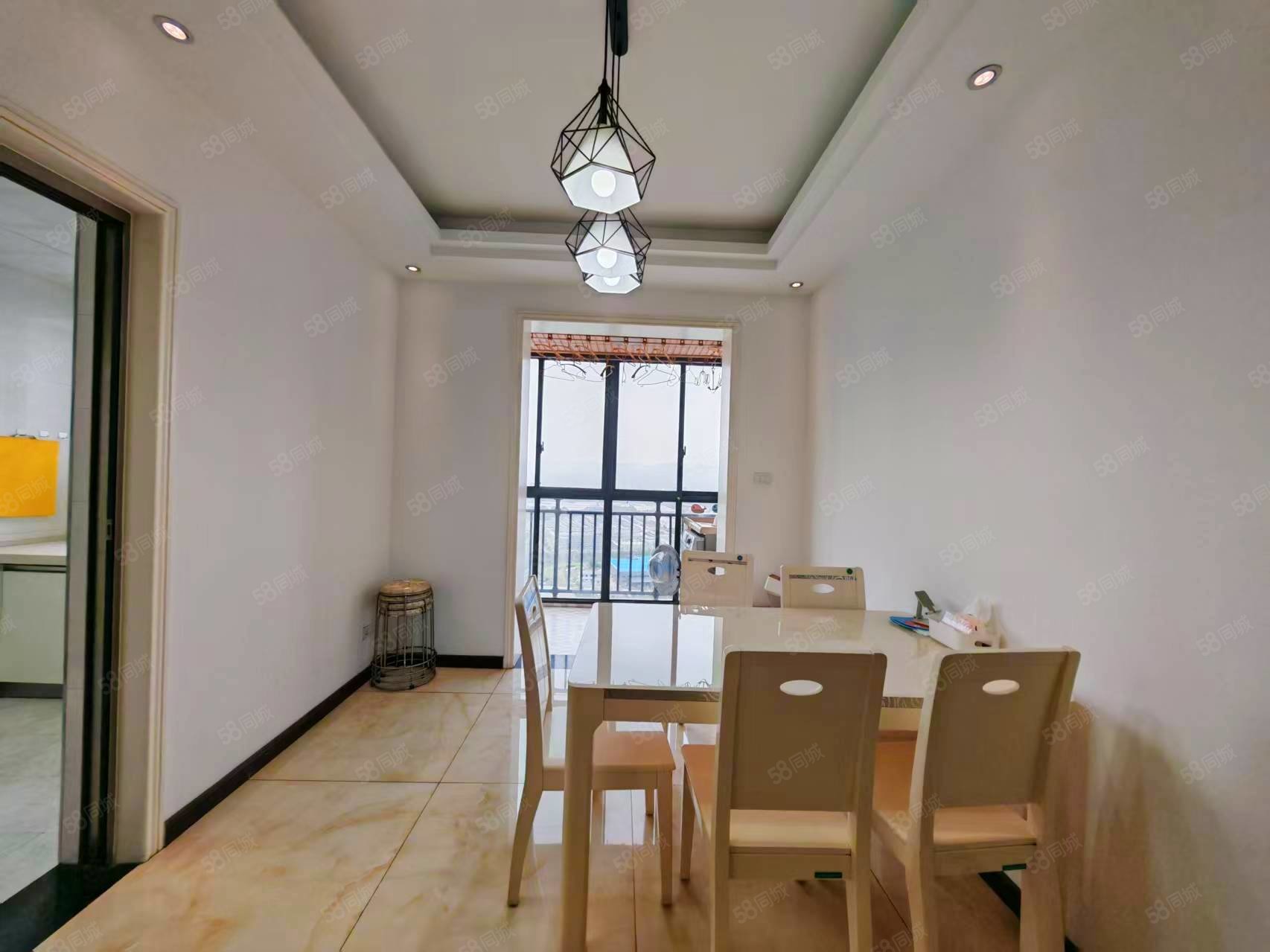 兴丽城C区3室2厅1卫131㎡南北56.8万