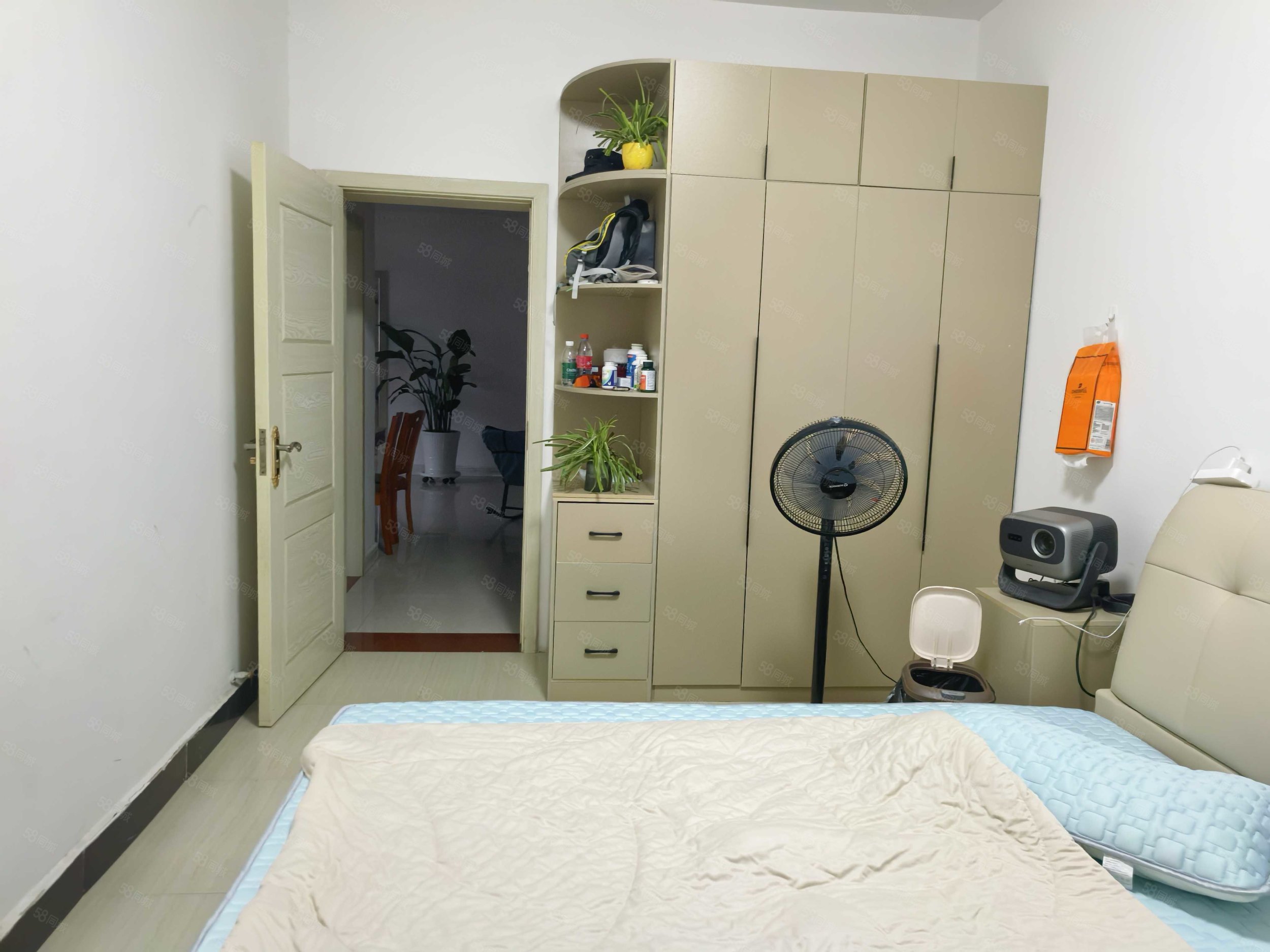 康乐大道9号小区3室2厅1卫96㎡南27.8万