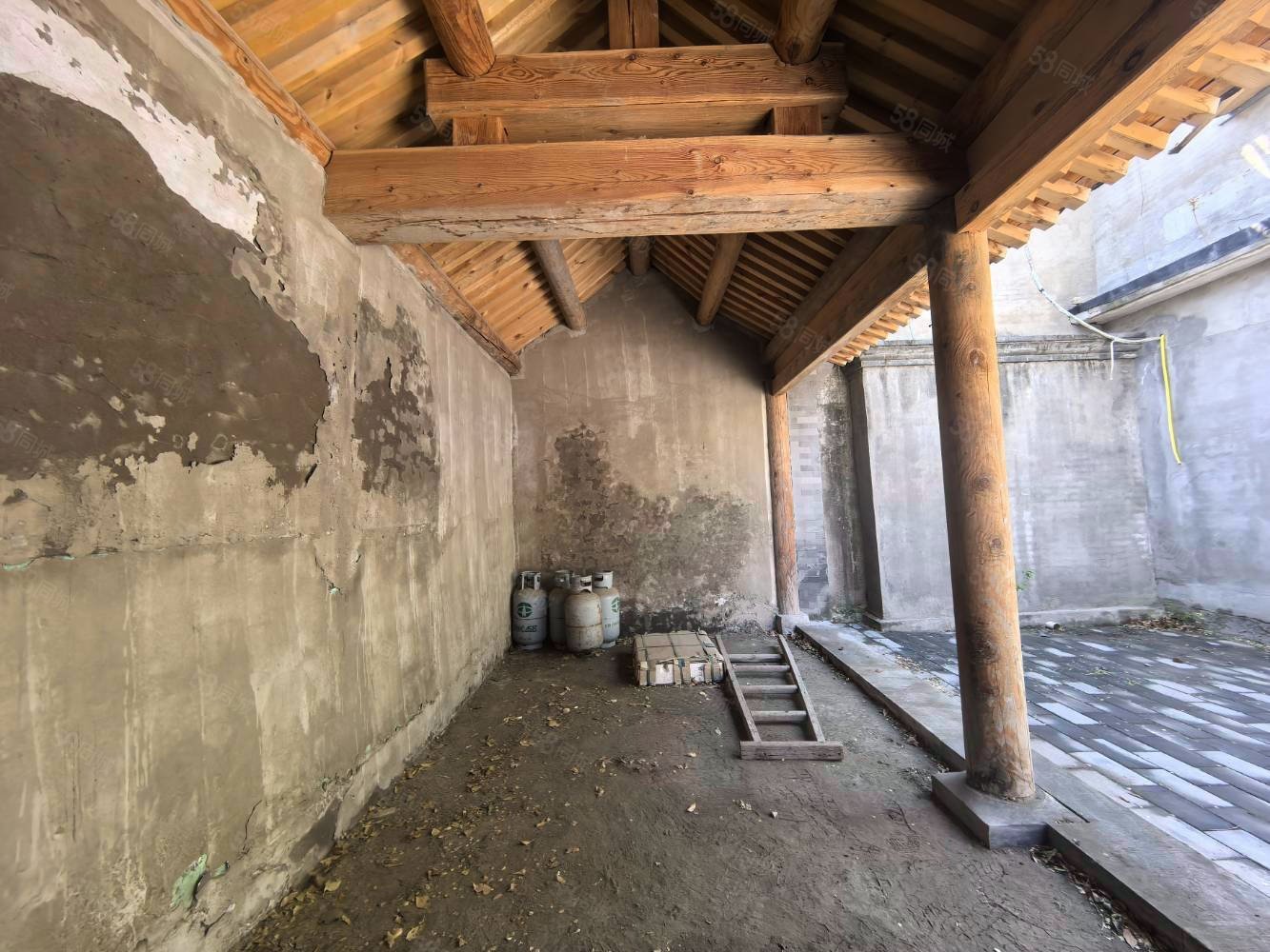 東絳胡同小區(qū)5室0廳0衛(wèi)102㎡南北1200萬