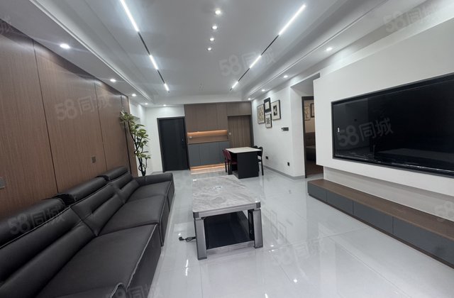 锦江大厦3室2厅125㎡66.8万二手房图片