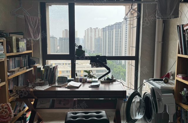 公园时代3室2厅125.9㎡110万二手房图片