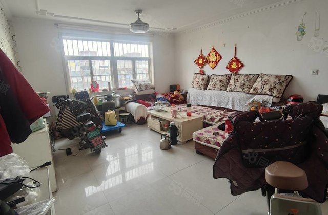 15年电梯商品房，单价四千多，全明户型南北通透，绿化物业好