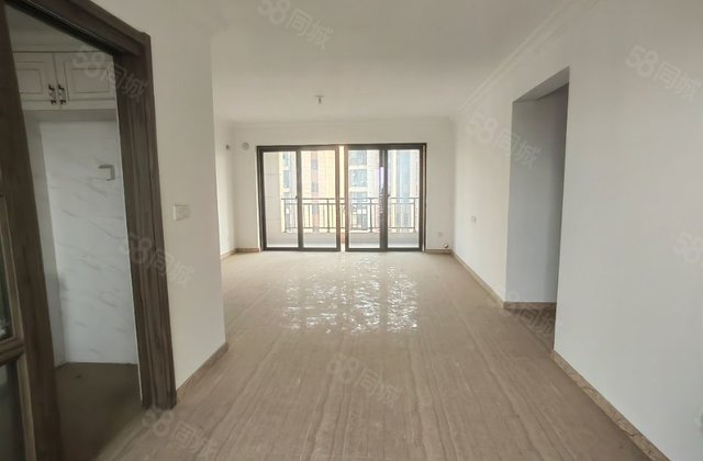 碧桂园凤凰城4室2厅142㎡63万二手房图片