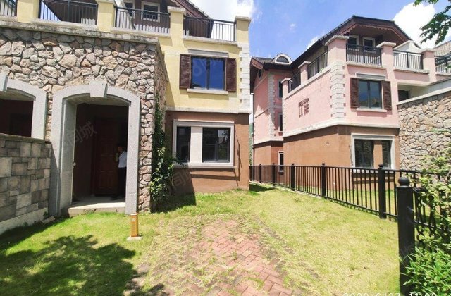 河源龙光城别墅,超大实用面积 买三层送两层 格式方正靓丽