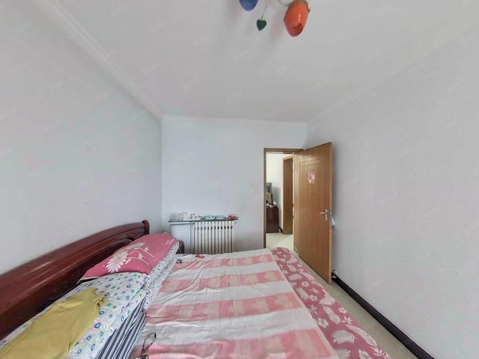 天澤苑3室2廳2衛(wèi)140.77㎡南北298萬