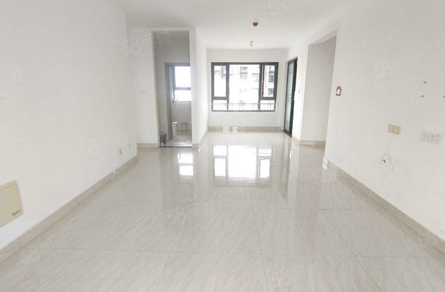 东昌附近高端小区    130平135万，新房未住