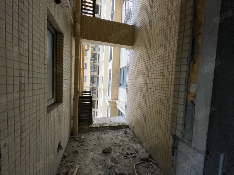 中环一号 清水三房 户型方正 楼层佳 产权清晰,碧桂园中环壹号-遂宁58