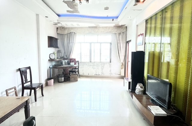 丽苑小区4室2厅126㎡40万二手房图片